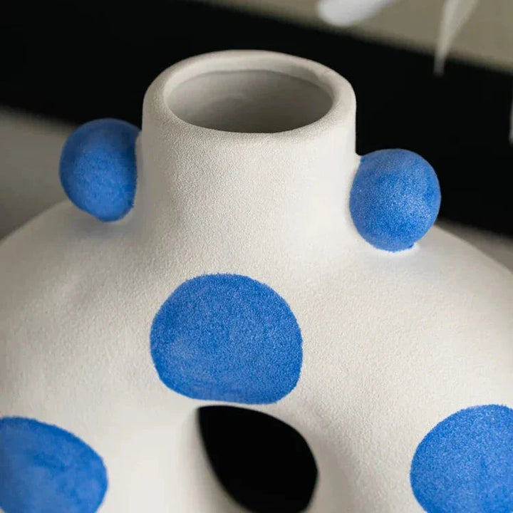 Blå prikkete wonky vase | Luvikno