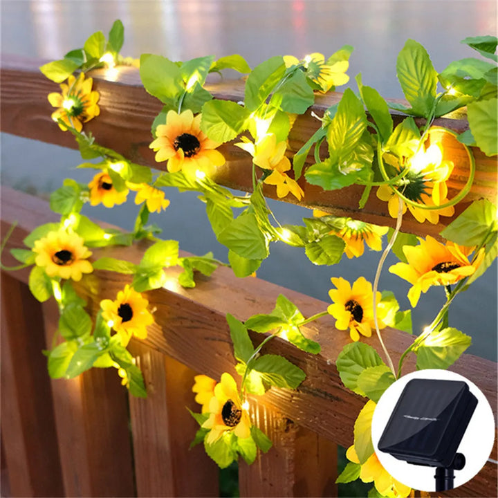 Luvikno | Solare fairy lights SoliBlossom | Solsikke dekor med blader | Varm hvit | 8 moduser | For hage, gjerde & bryllup