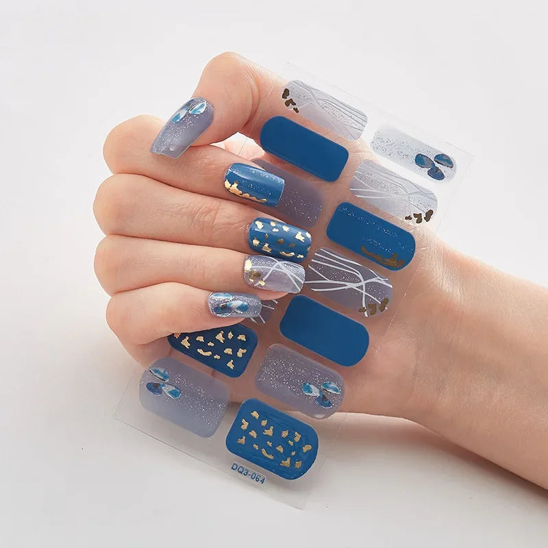 GlitzNail – Festive Christmas Nails Rask, Komplett Uten Salong Luvikno