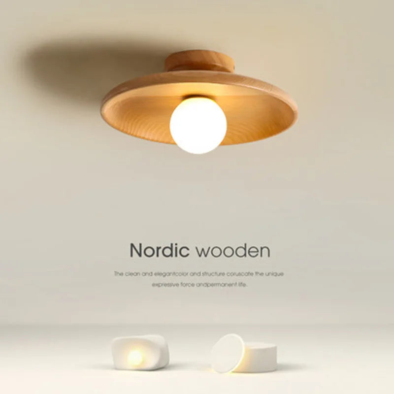 Luvikno | Woodland Taklampe - Elegant Tre Taklampe med Varm LED Lys for Ditt Interiør