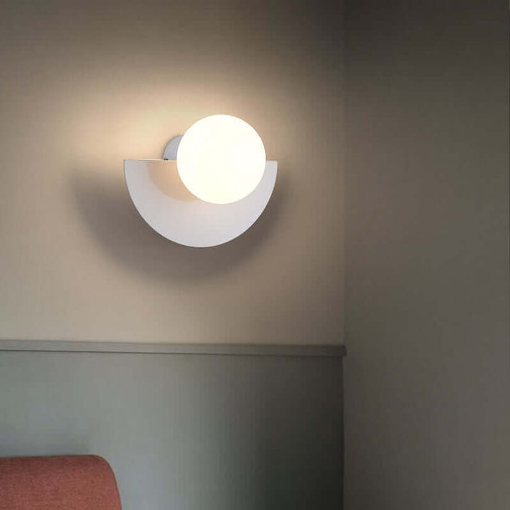 Luvikno | Noorderlicht Charm - Halvmåne Vegglampe i Metall