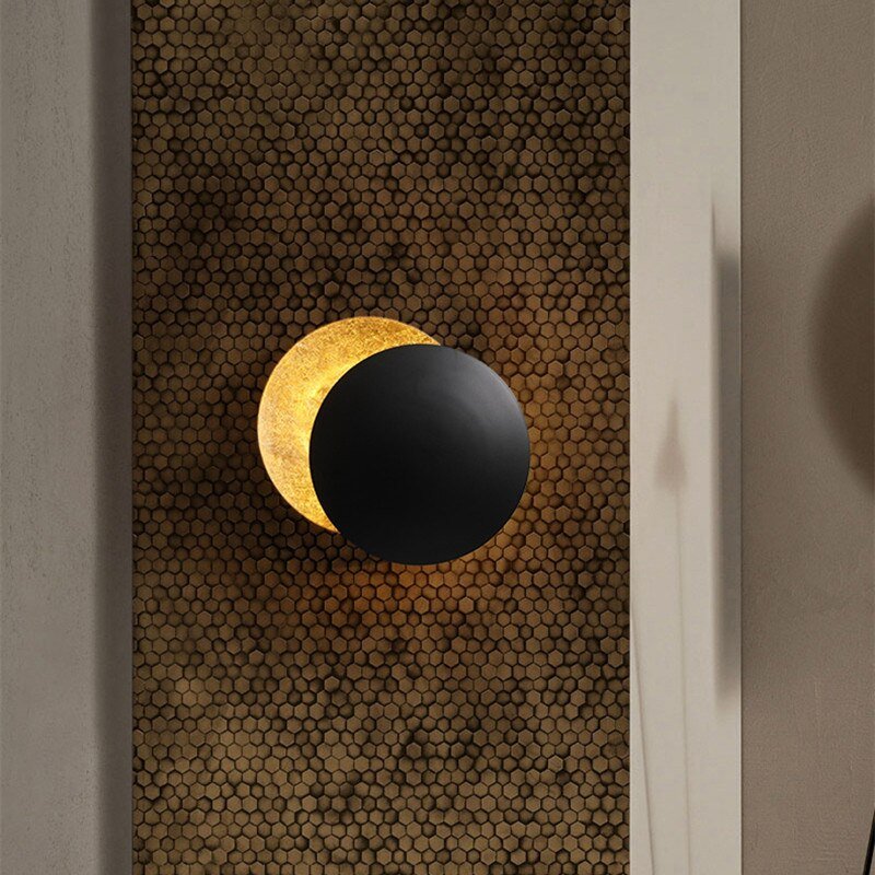 EclipseLamp™ - Solformørkelse vegglampe Luvikno