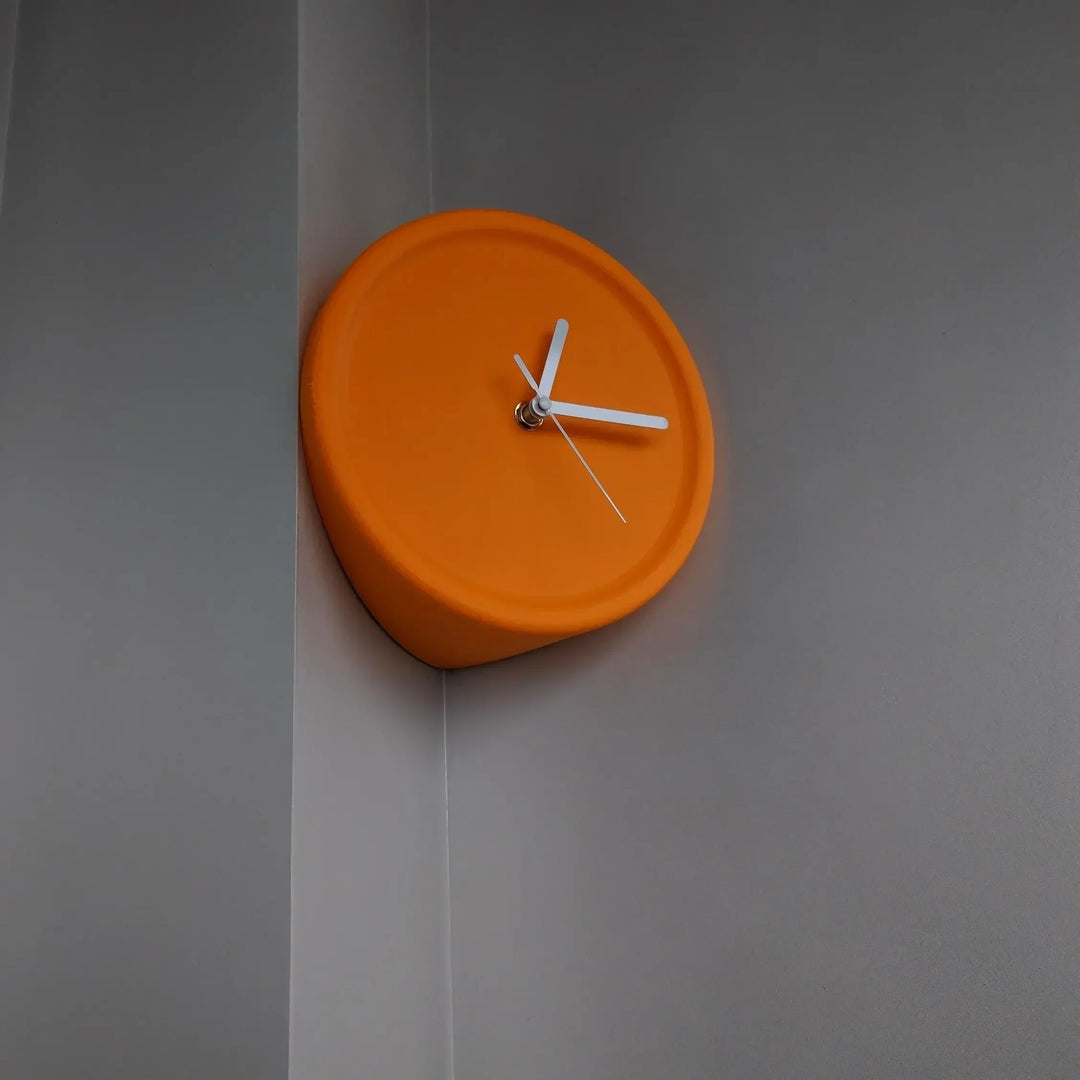 SilentCorner Klokke - Stilig Stille Veggklokke uten Boring Luvikno