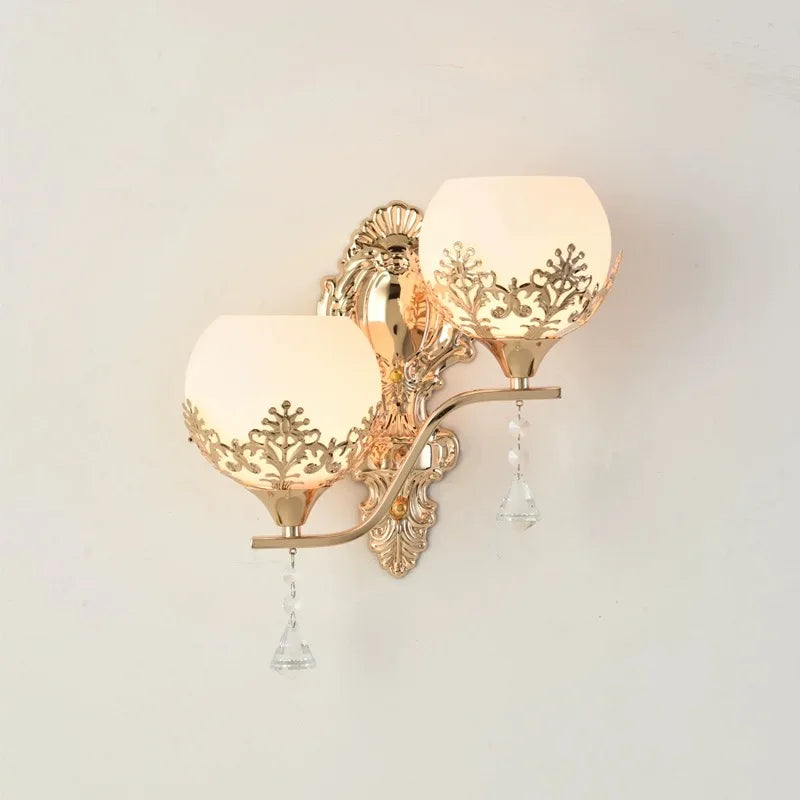 LuxeGlow - Gull LED Vegglampe for Stemningsbelysning Luvikno