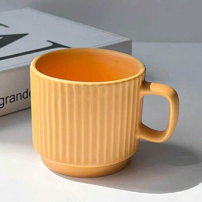Nordisk inspirert ribbet keramikkruss for kaffe- og teelskere | Luvikno