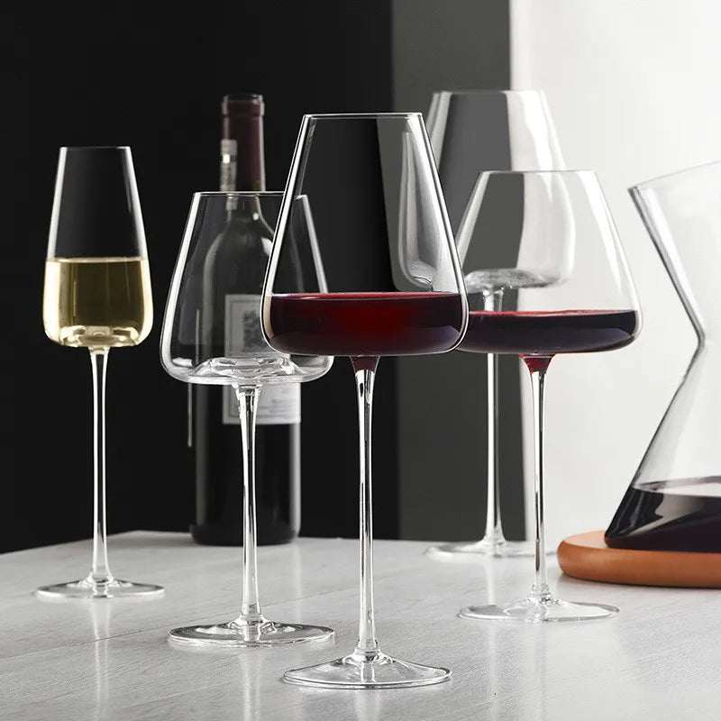 Sett med 2, 4 og 6 Håndlagde Krystallvins- og Champagneglass - 4 Størrelser | Luvikno