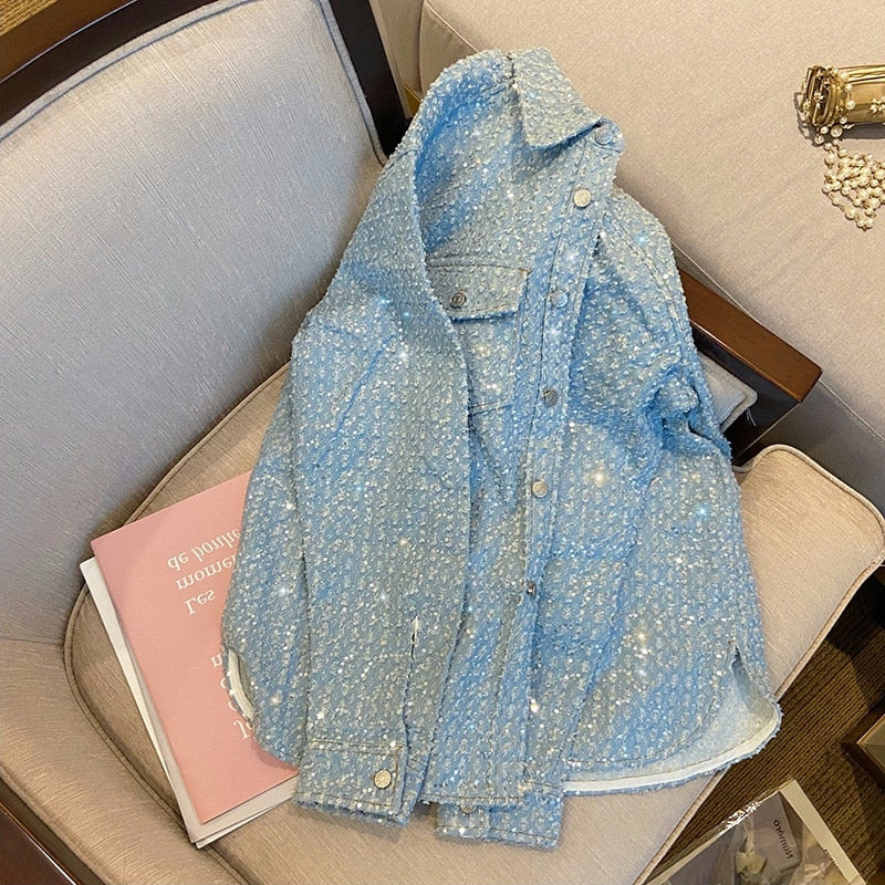 Luvik | Denimtakki, jossa on helmiäisnauhoja
