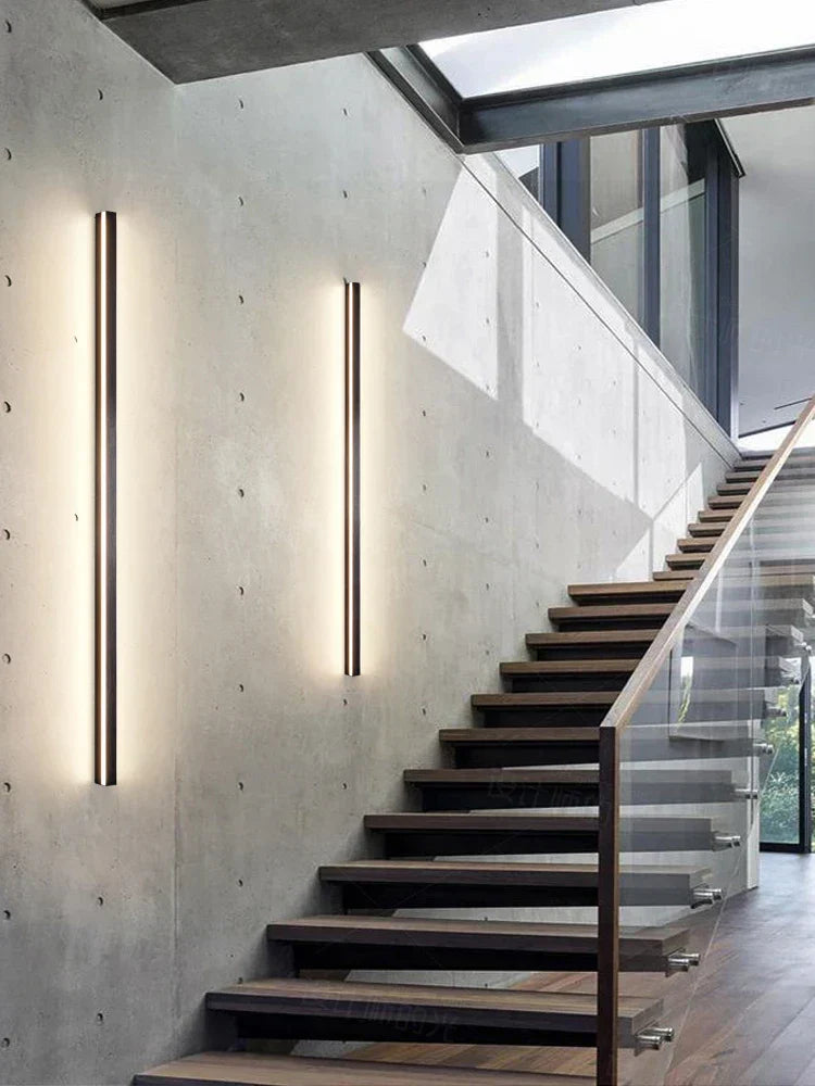 Moderne Utendørslampe i Svart Luvikno