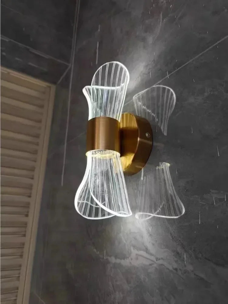 GlowCurve – Elegant LED Vegglampe for Soverom og Stue Luvikno