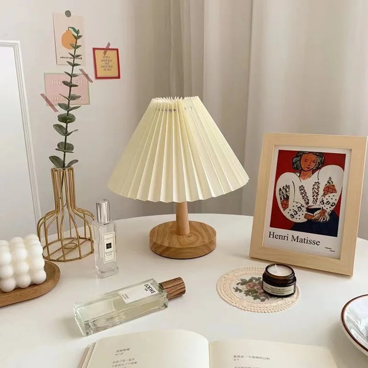 Luvikno | Sammenleggbar Plissebordlampe - Stilfull Sammenleggbar LED Bordlampe for Unik Interiørdesign