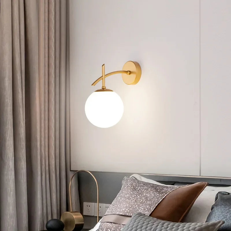 LumiSconce – Svart Gull Glass Vegglampe Luvikno