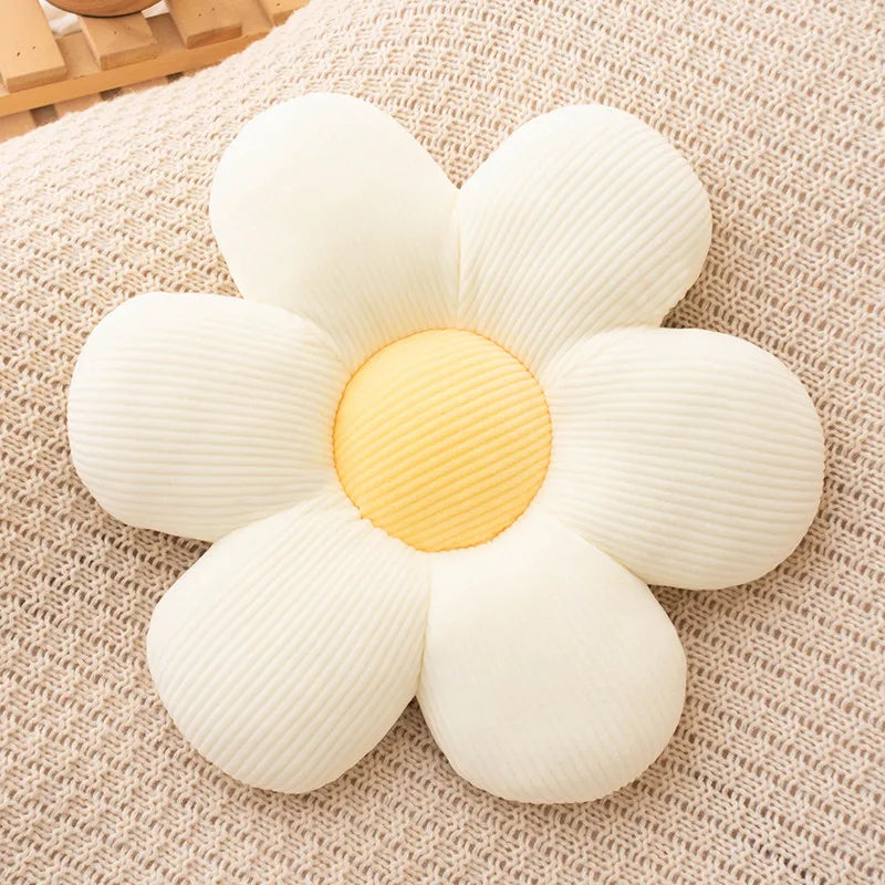 Daisy Plush Cushion | Luvikno