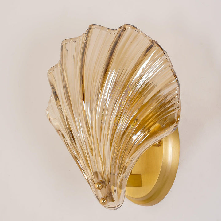 Shell vegglampe - Bring maritim eleganse inn i hjemmet | Luvikno