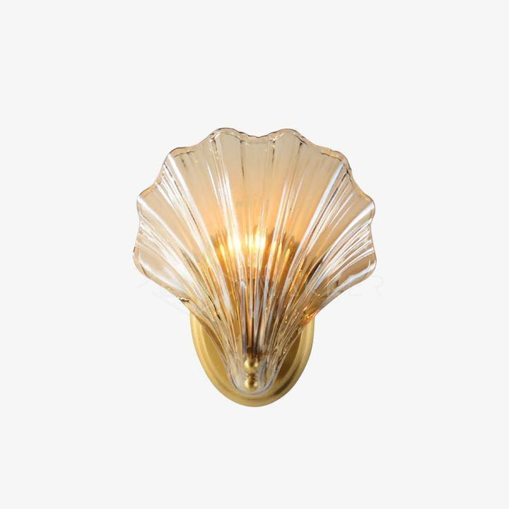 Shell vegglampe - Bring maritim eleganse inn i hjemmet | Luvikno