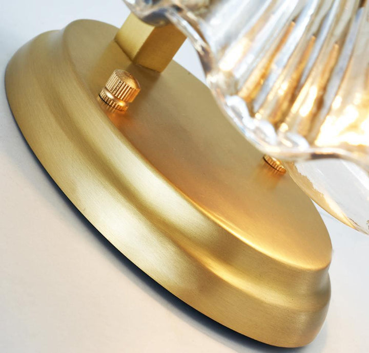 Shell vegglampe - Bring maritim eleganse inn i hjemmet | Luvikno