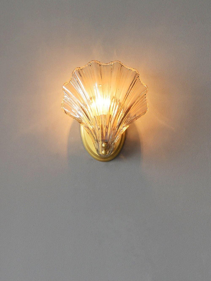 Shell vegglampe - Bring maritim eleganse inn i hjemmet | Luvikno