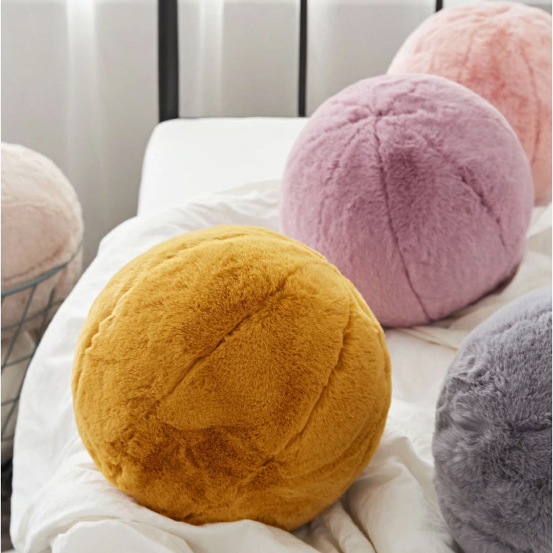 Short Fur Ball Pute | Luvikno