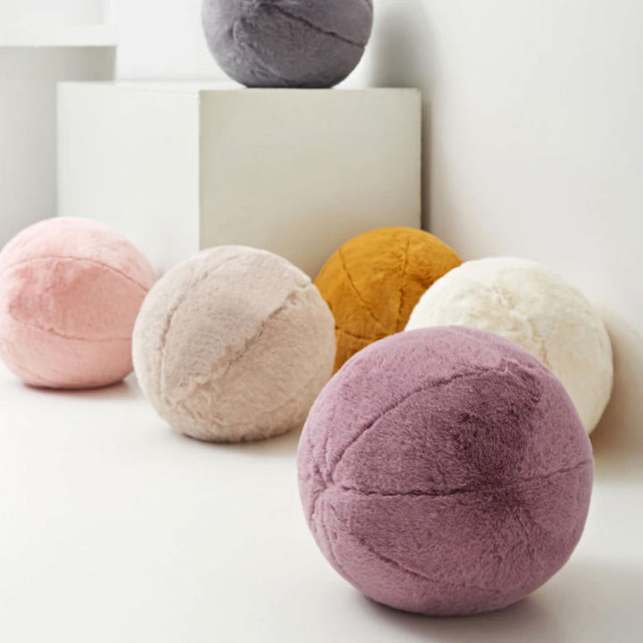 Short Fur Ball Pute | Luvikno