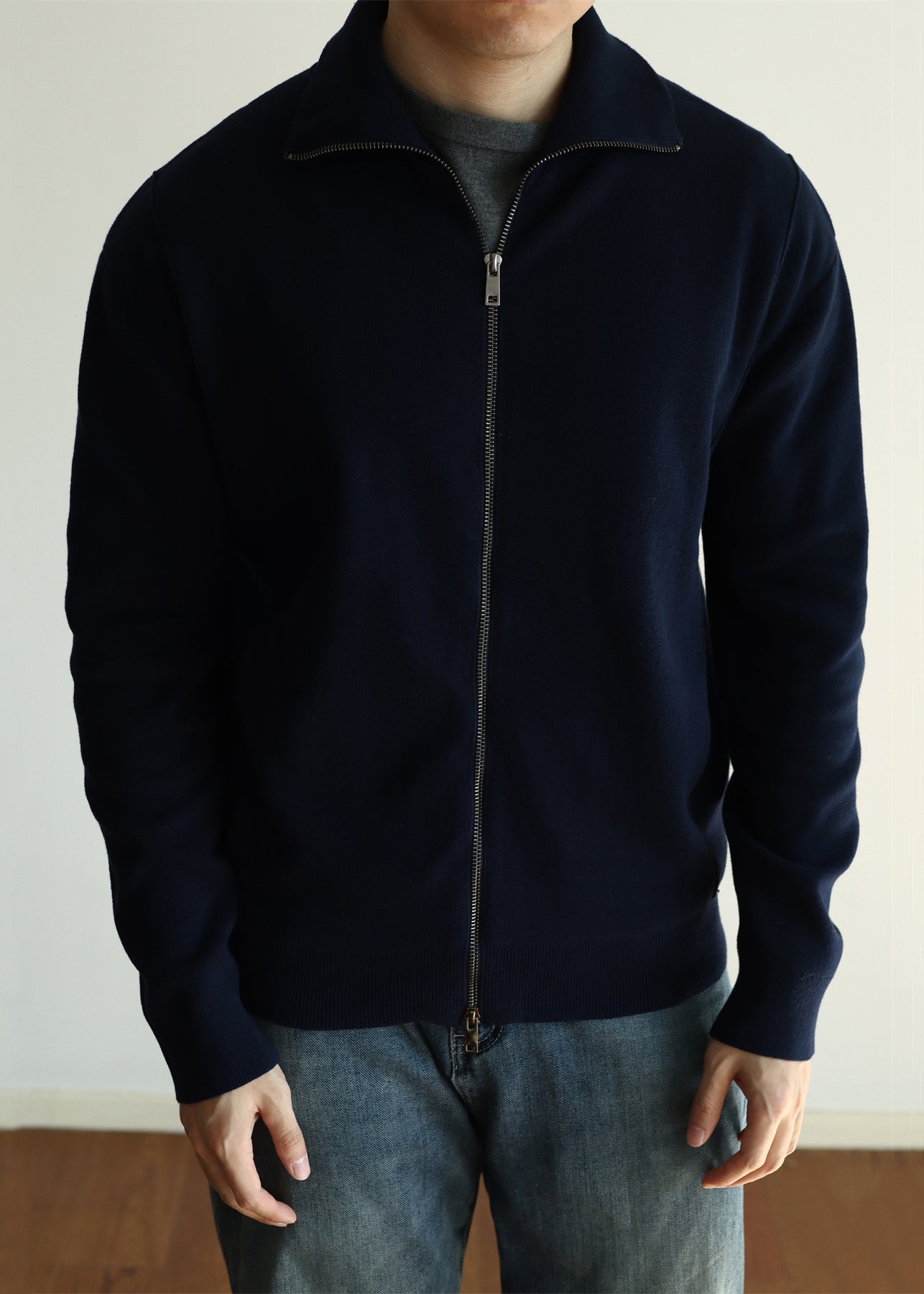 Luvik | Sininen vetoketjullinen takki taskuilla, miesten yksiväriset liivit