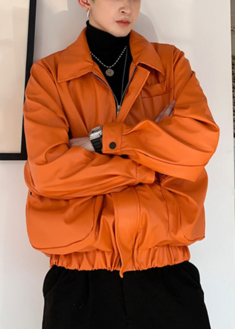 Luvik | Oransseissa keinonahkaisissa vetoketjullisissa taskuissa miesten takit