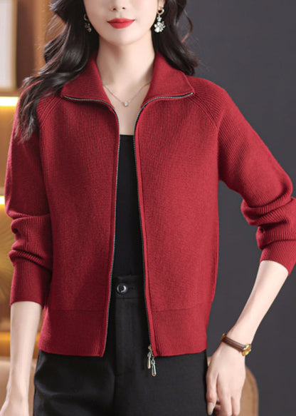 Luvik | Yksivärinen punainen neulottu puuvillatakki, jossa on lyhyet lanternimaiset hihat