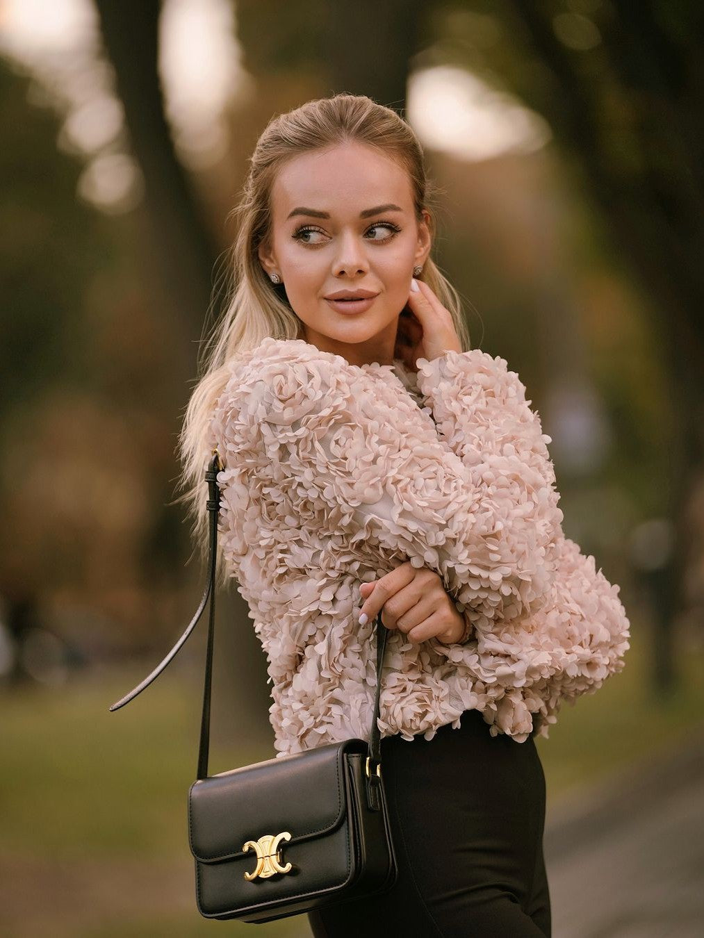 Luvik | Teksturoitu lyhyt takki pitkillä hihoilla