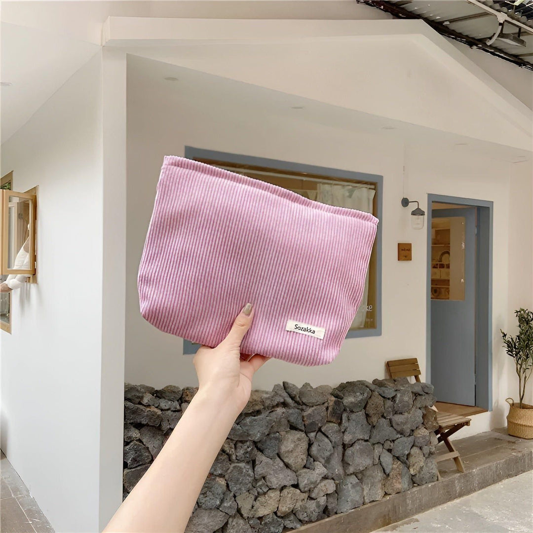 CorduroyGlam Bag - Cord Romslig Organiseringsveske for Kosmetikk | Luvikno