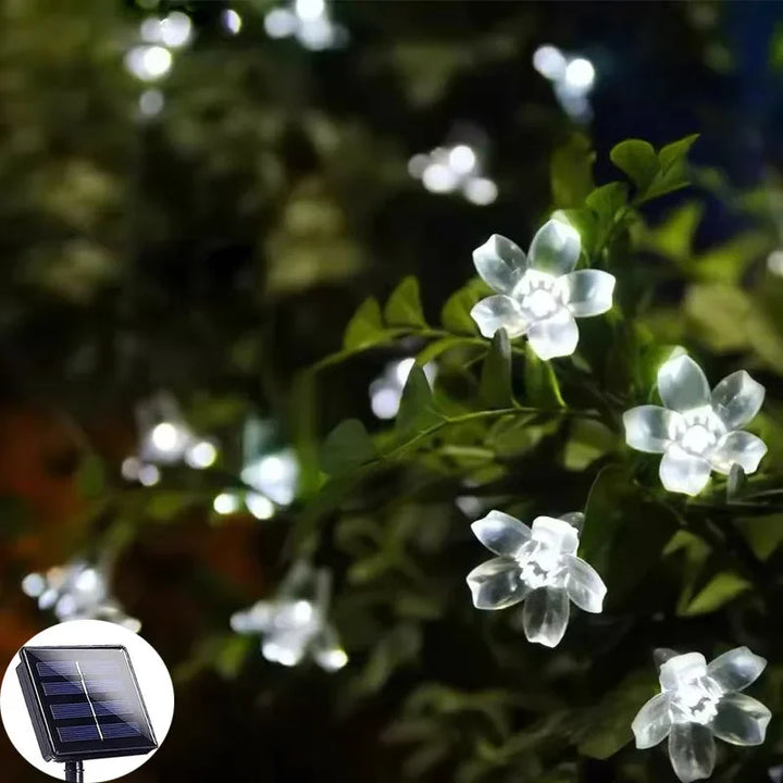 Luvikno | LuxeLumen Hageblomst | Elegant solcelledrevet belysning for en fortryllende hage