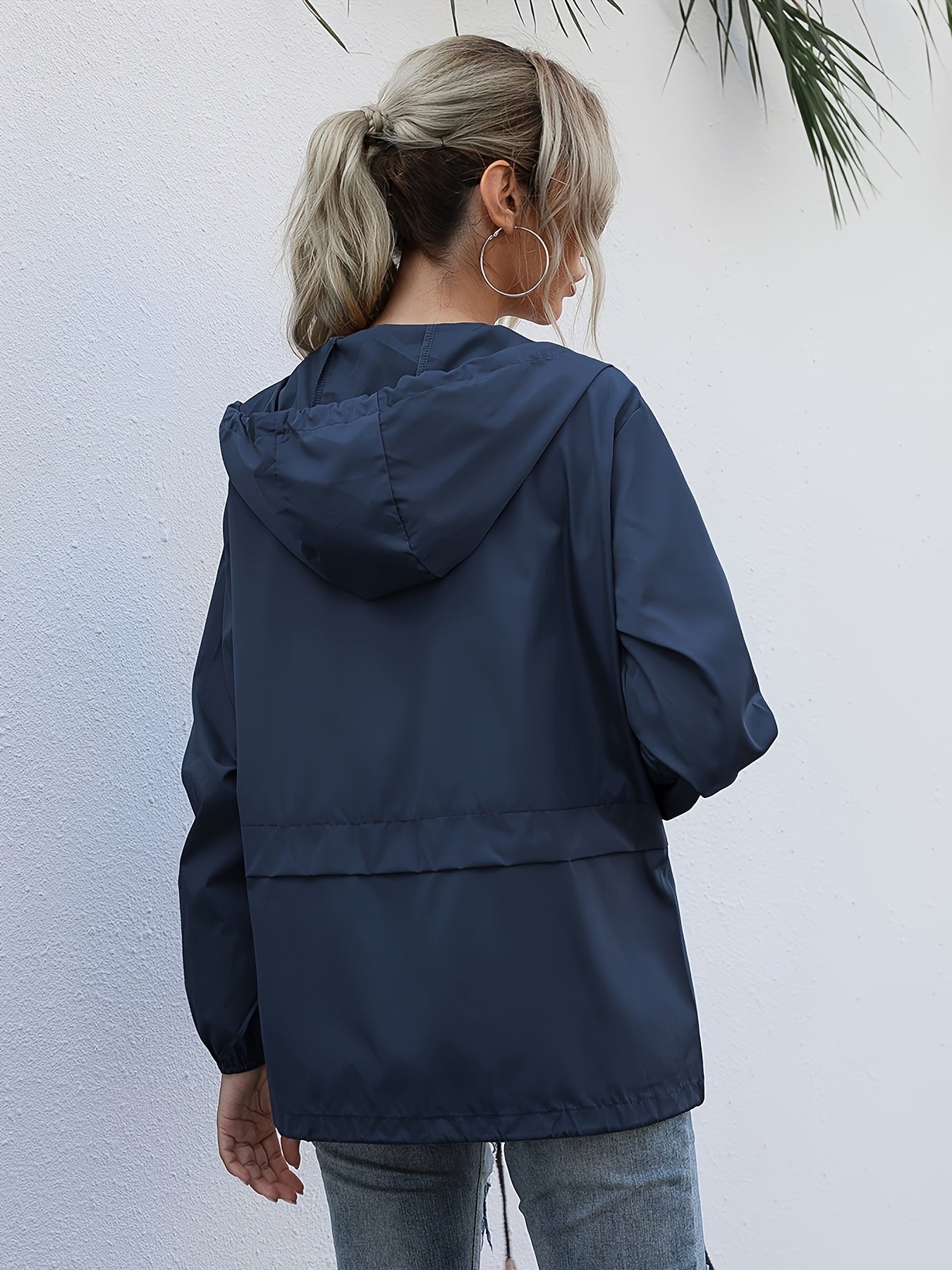 Luvik | Tuuletin takki huppu - tyylikäs, monipuolinen ja säänkestävä