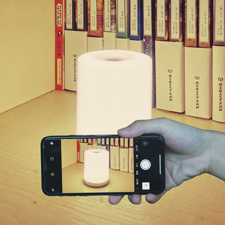 Dimmbar LED Bordlampe med USB-port - GlowEase | Luvikno