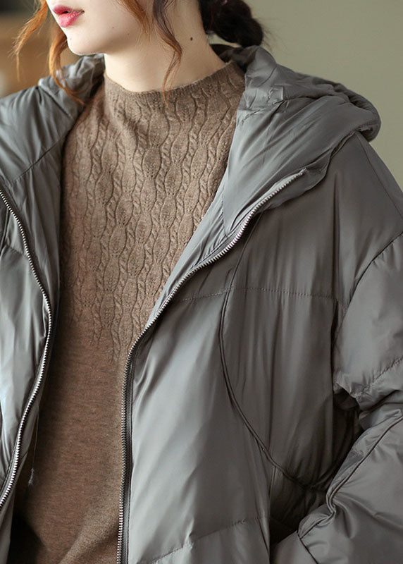 Luvik | Paksut untuvatakkikaan talvitakit, joissa on huppu ja harmaa vetoketju