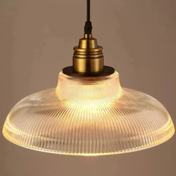 Vintage-inspirert glasspendellampe for en varm og stilfull atmosfære Luvikno