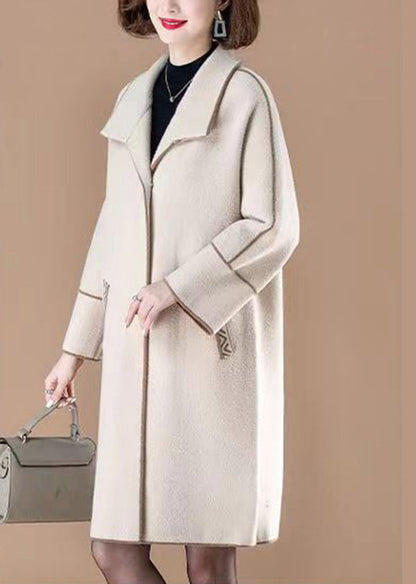 Luvik | Villakangas takki patchwork Peter Pan -kauluksella beige talvi