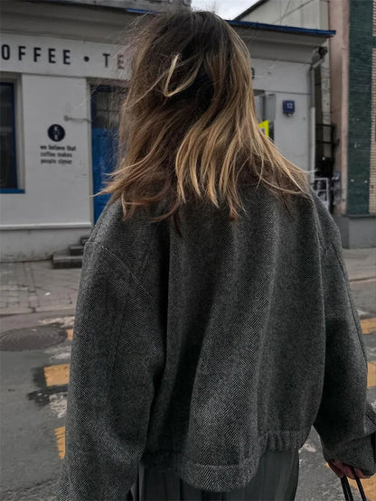 Luvik | Syksytakki - Tyylikäs ja Mukava Takki Korkealla Vyötäröllä ja Vetoketjulla Viileämmille Päiville