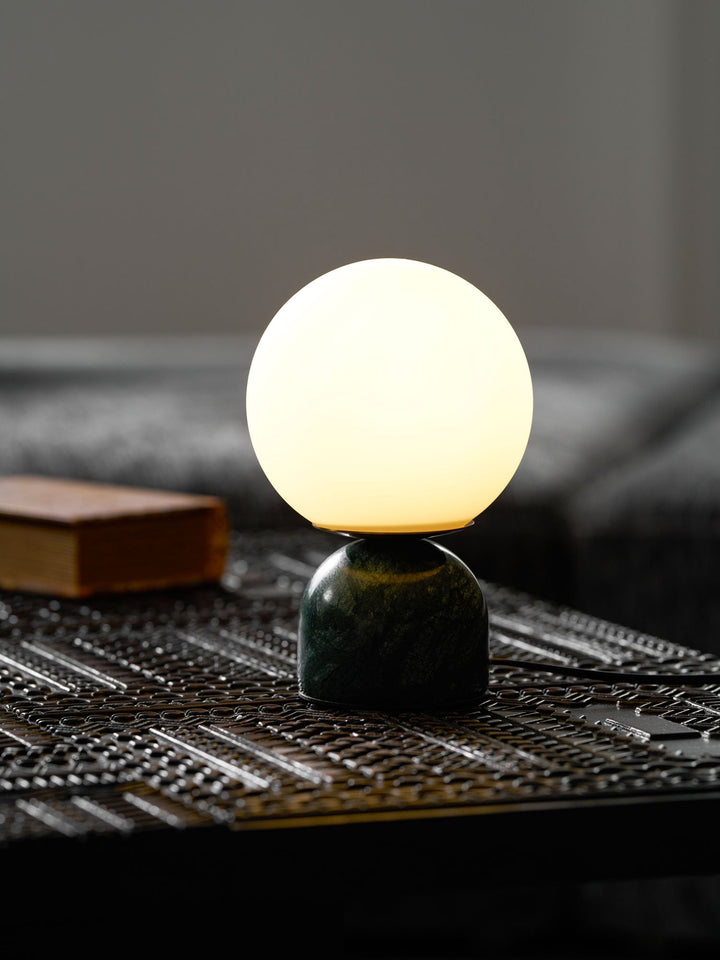 Marmor Orb Bordlampe | Luvikno
