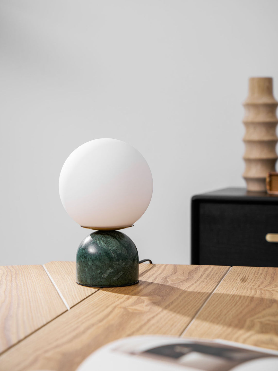 Marmor Orb Bordlampe | Luvikno