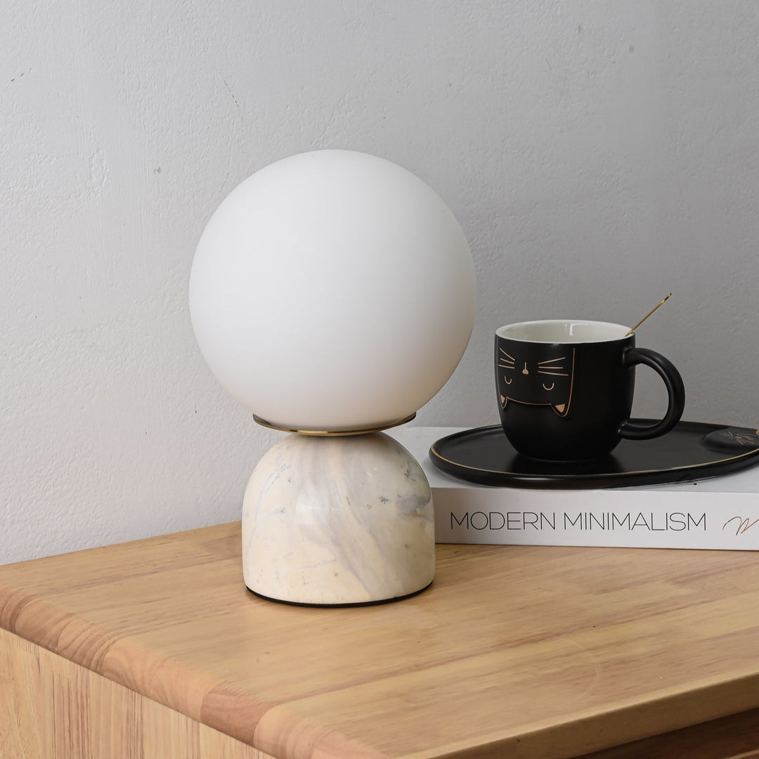 Marmor Orb Bordlampe | Luvikno