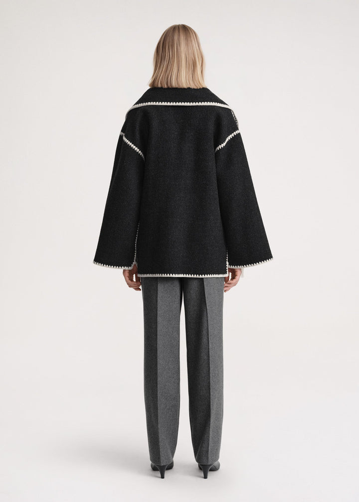 Luvik | Luxusjakki huivilla