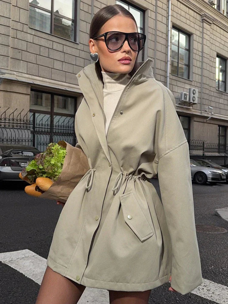 Luvik | Trench-coat - Elegant og Komfortabel jakke med belte og Klassisk krage for høsten