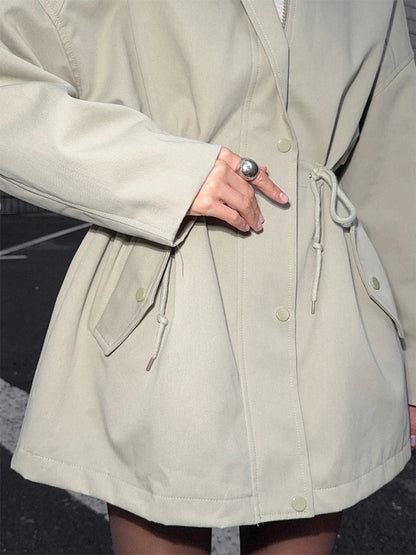 Luvik | Trench-takki - Elegantti & Mukava takki vyöllä ja Klassinen kaulus syksyksi