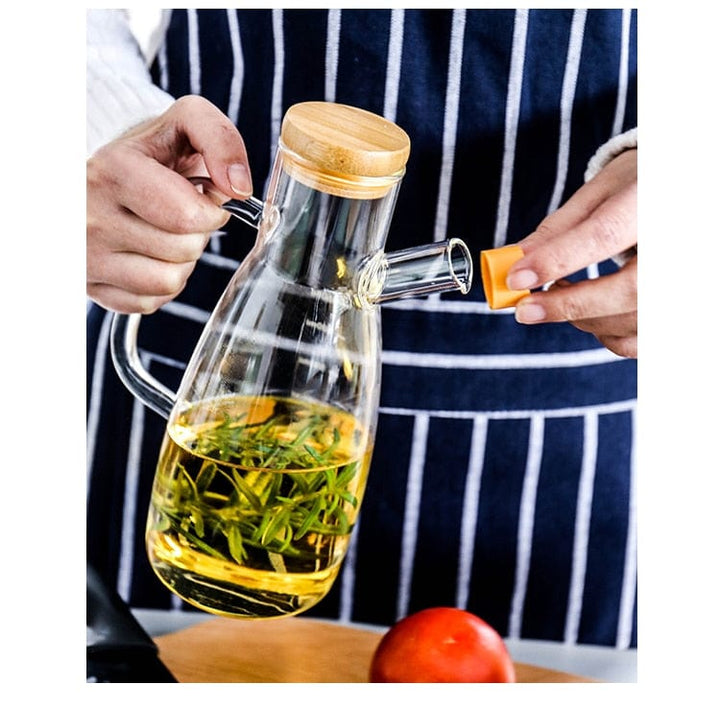 Transparent glass oil bottle with handle Luvikno