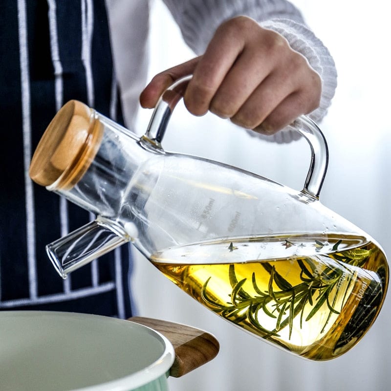 Transparent glass oil bottle with handle Luvikno
