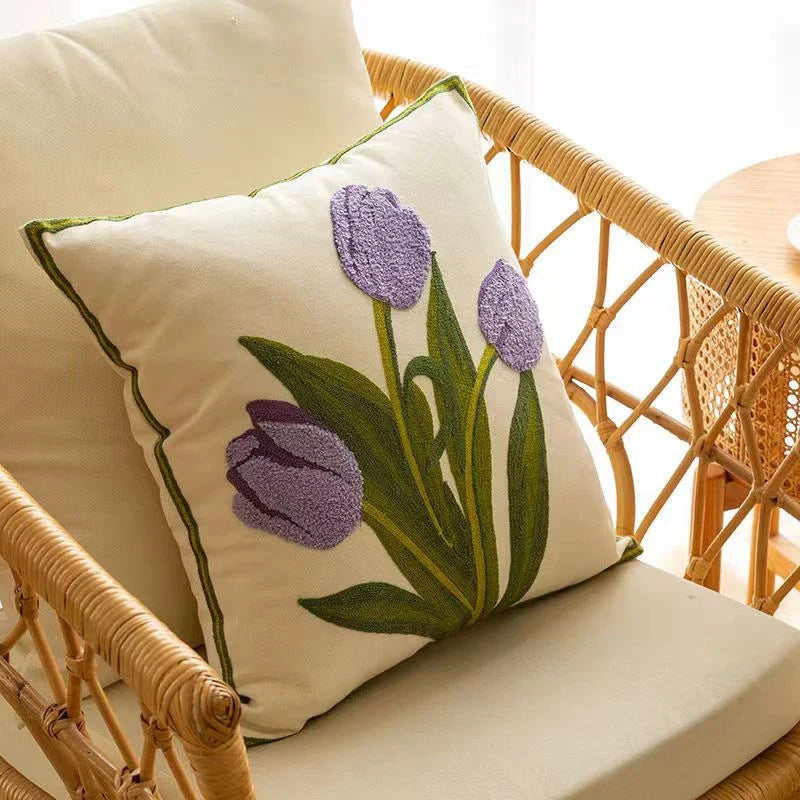 Brodert tulipan putetrekk
