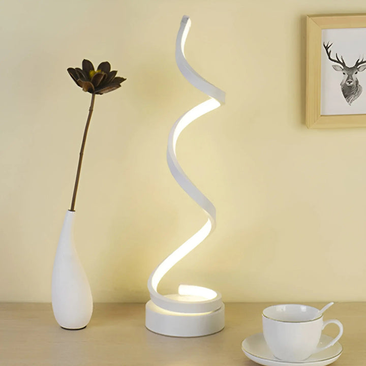 Luvikno | Elegant Spiral Glow LED Skrivebordslampe – Energi Effektiv, Bærekraftig & Øyevennlig Design