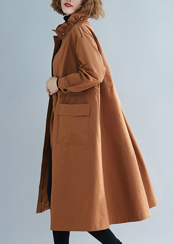 Luvik | Karamell høyhalset snøre patchwork bomull trench-coater
