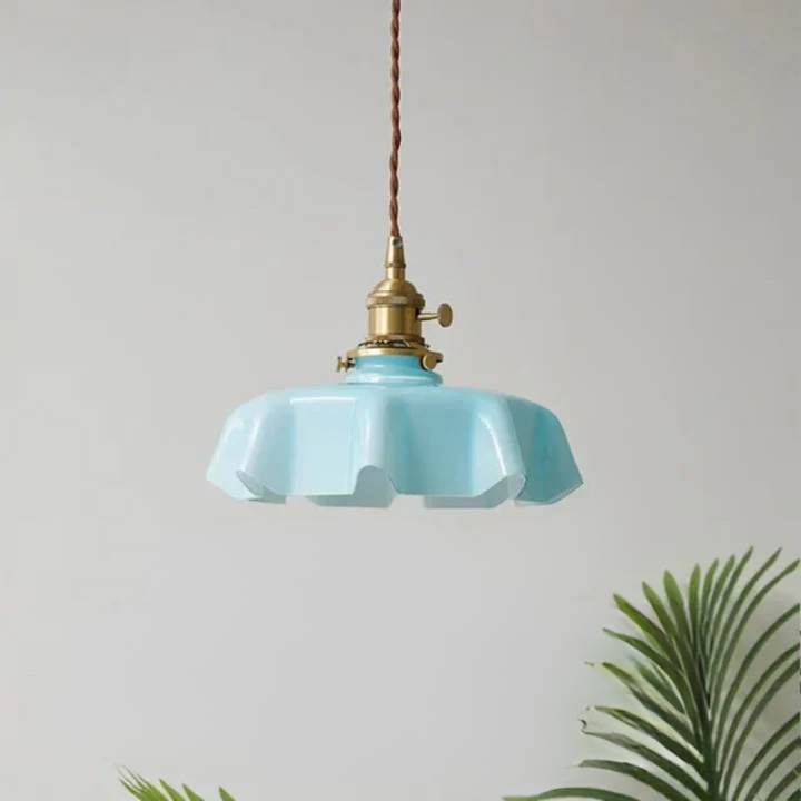 Messing pendellampe i fransk design – Elegant taklampe til stue | Luvikno