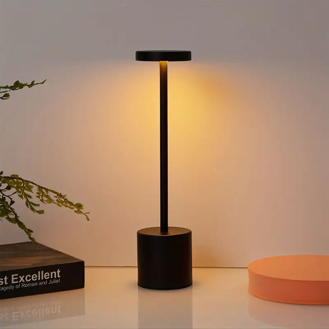 Kylie Moderne Stil LED Skrivebord Lampe | Luvikno
