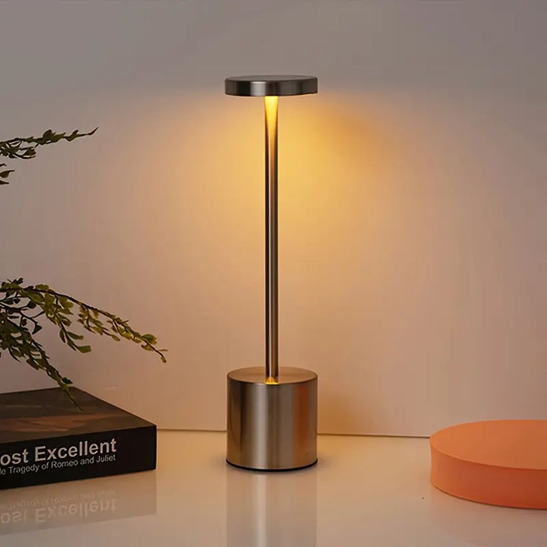 Kylie Moderne Stil LED Skrivebord Lampe | Luvikno