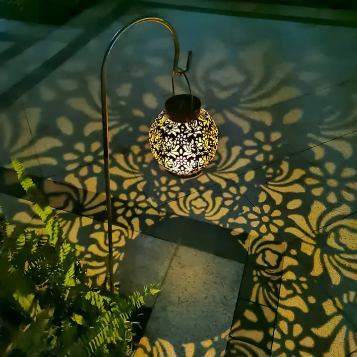 RadiantGlow – Vanntett LED hagebelysning med solpanel Luvikno