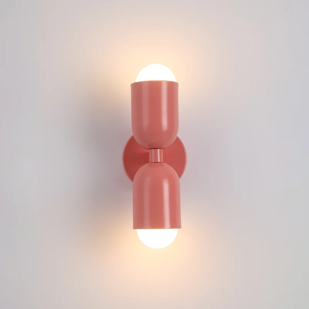Luvikno | Vegglampe DuoGlow | Dobbelsidig LED-belysning | Fargefremheving for ditt hjem | Metalkabinett i grønn, rosa eller rød